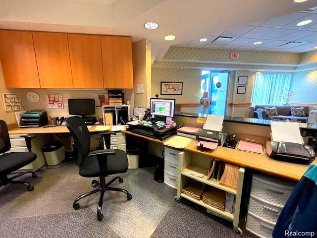 5151 GATEWAY Center 3