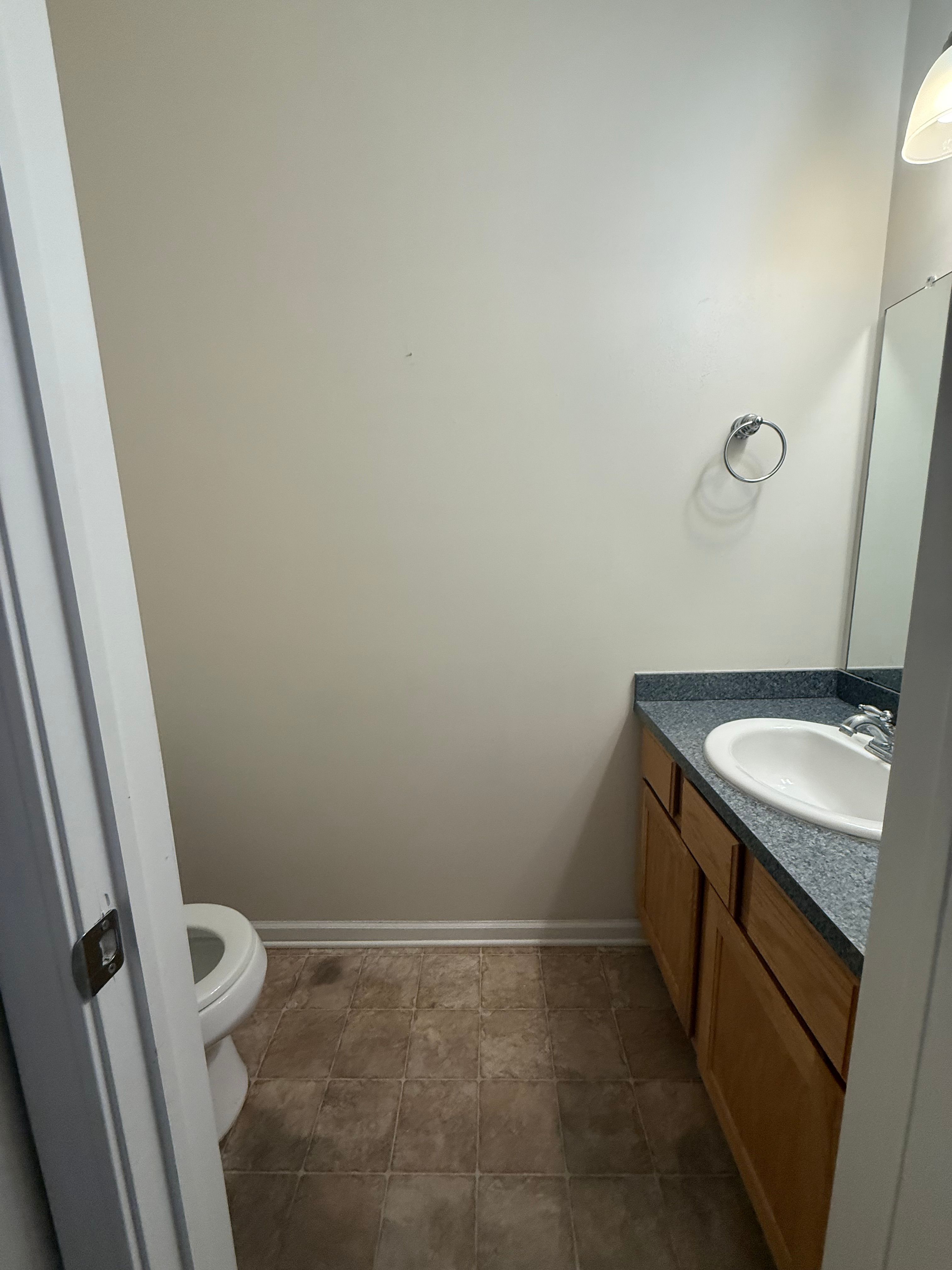 1618 RED HICKORY