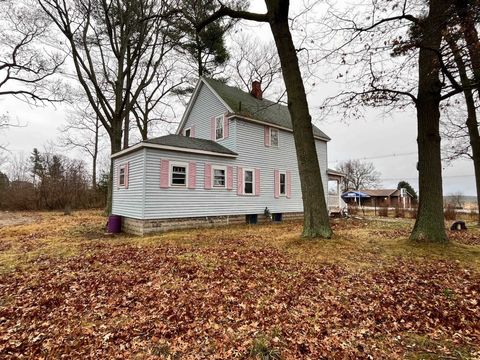 A home in ManisteeTownship_Manistee