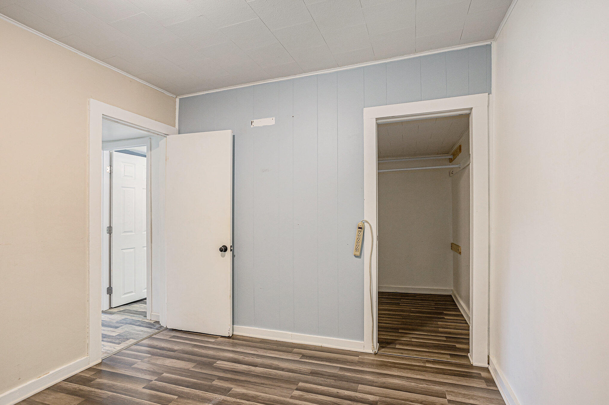 Sherwood Village, Michigan 49089, United States, 3 Bedrooms Bedrooms, ,1 BathroomBathrooms,Residential,Pending,159065