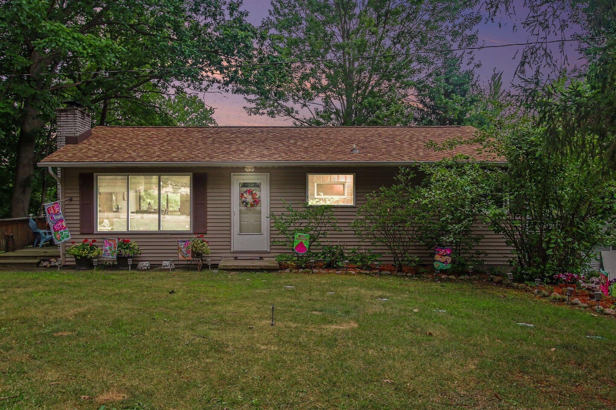 45713 E Peninsula Drive E