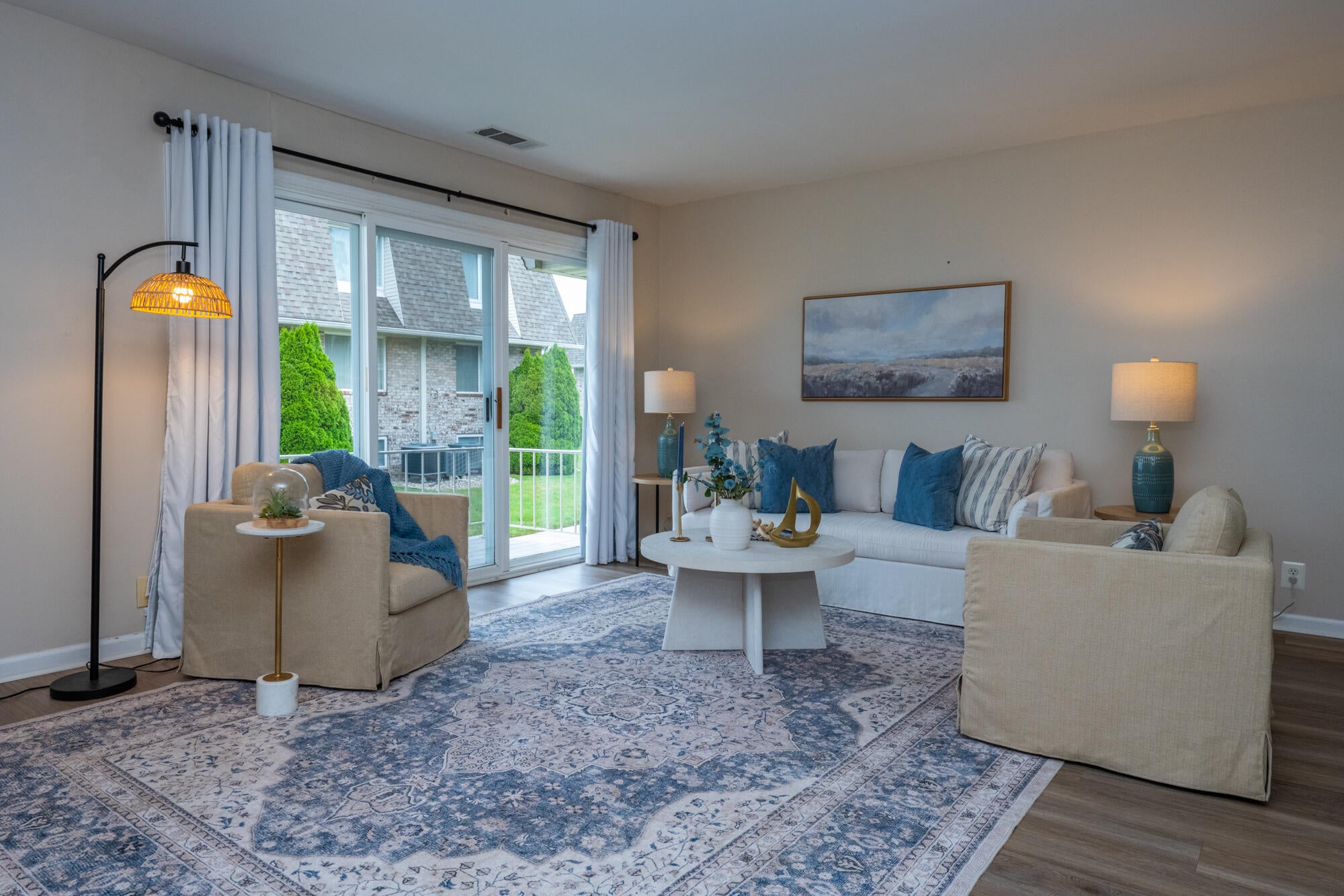 3618 Lakeshore Drive 8