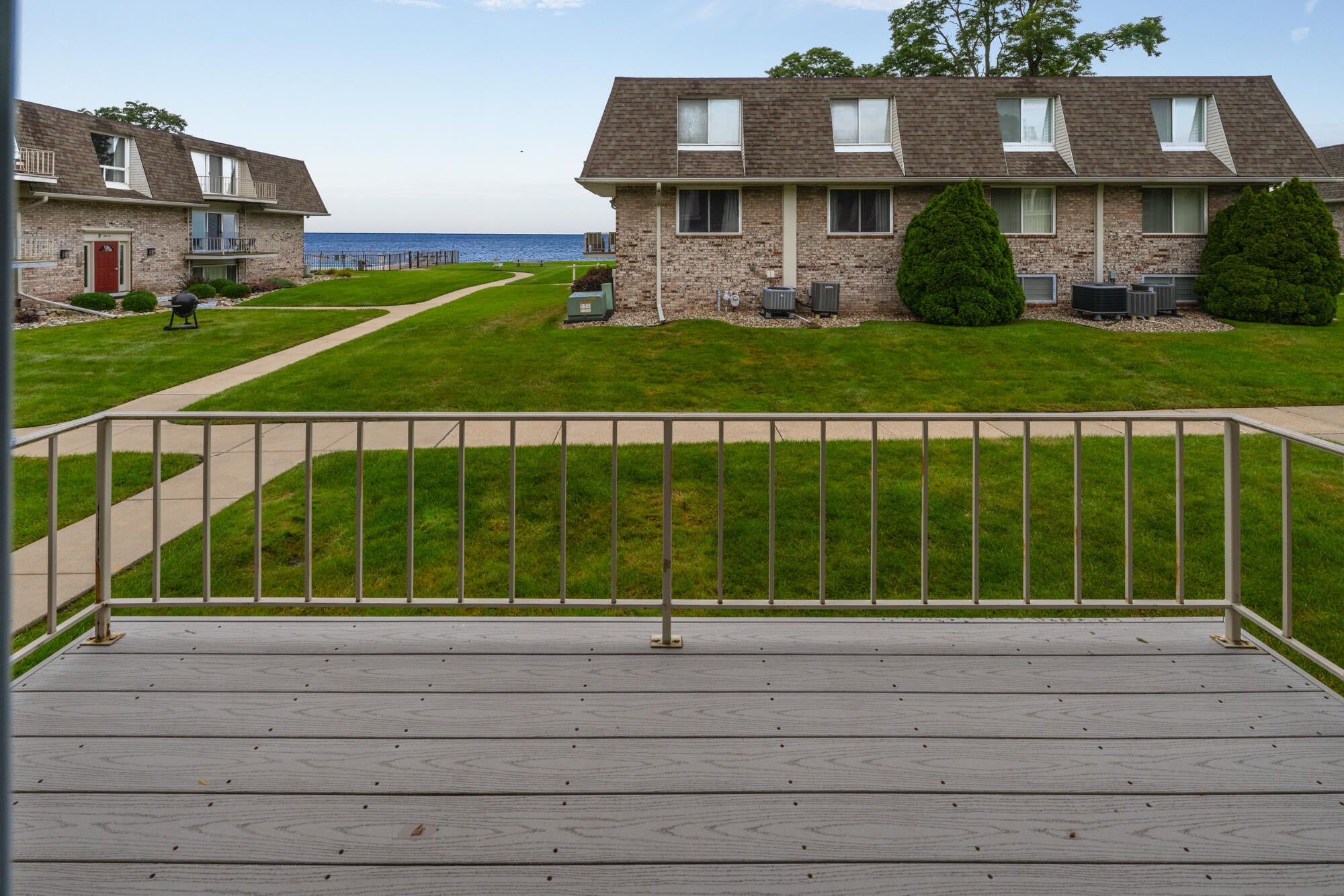 3618 Lakeshore Drive 8