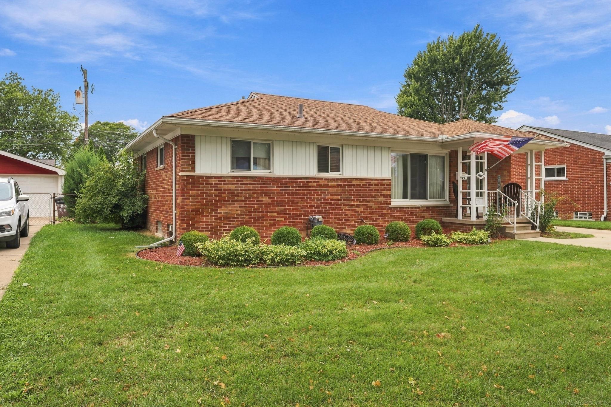 969 Chippewa Road