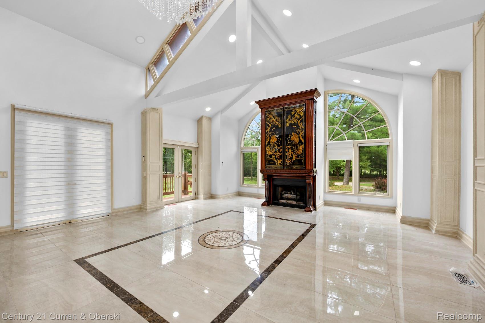 8785 Warren Road