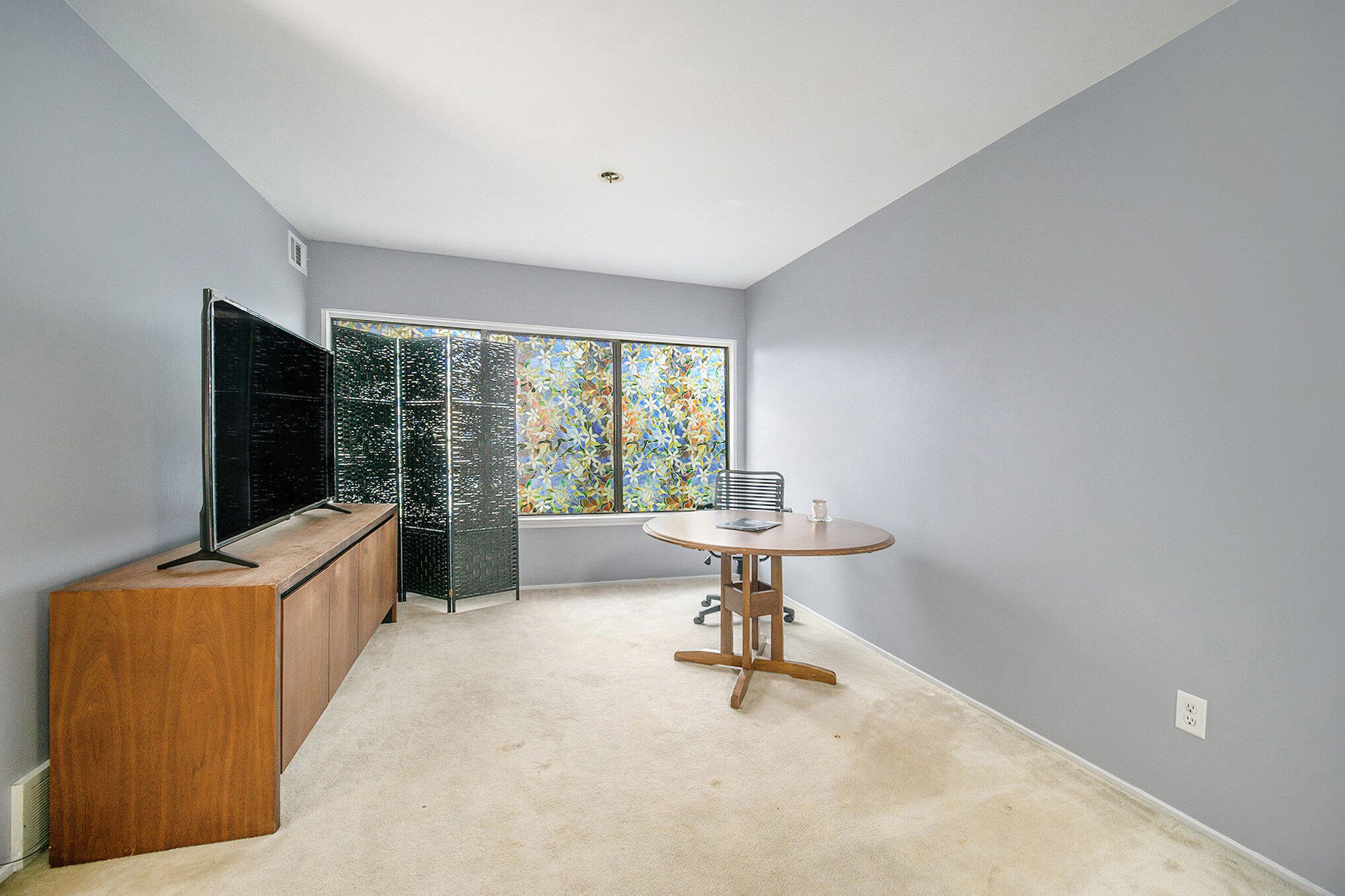 1225 S Maple Road 307