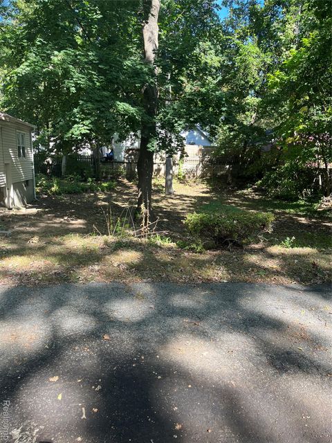 00 Dellwood Waterford Charter Township MI 48328