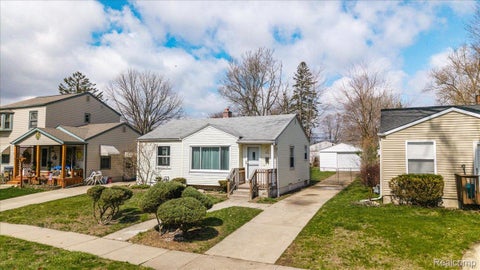 Photo for 1406 W River Park Drive