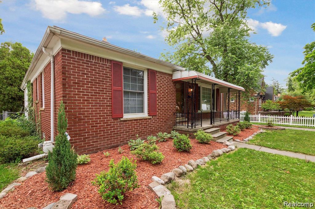 11410 Auburndale Street