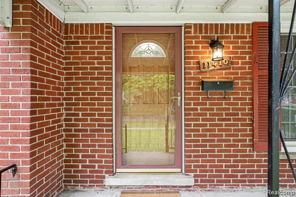 11410 Auburndale Street