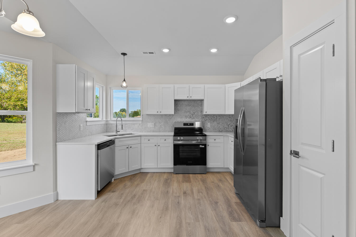 2026 Green Acres Drive