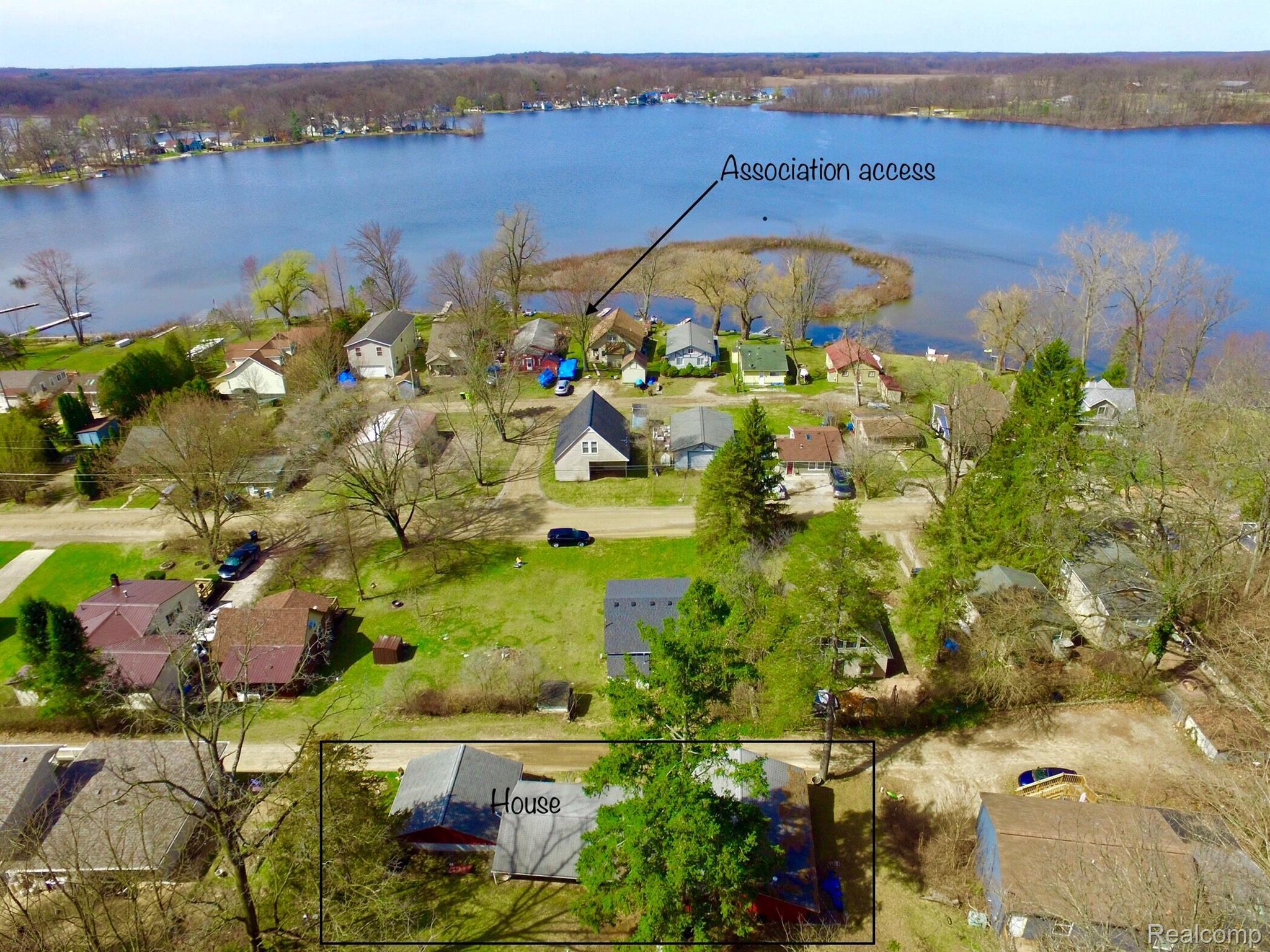 11315 HILLSIDE