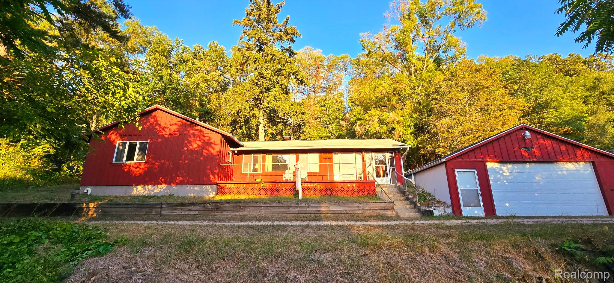 11315 HILLSIDE