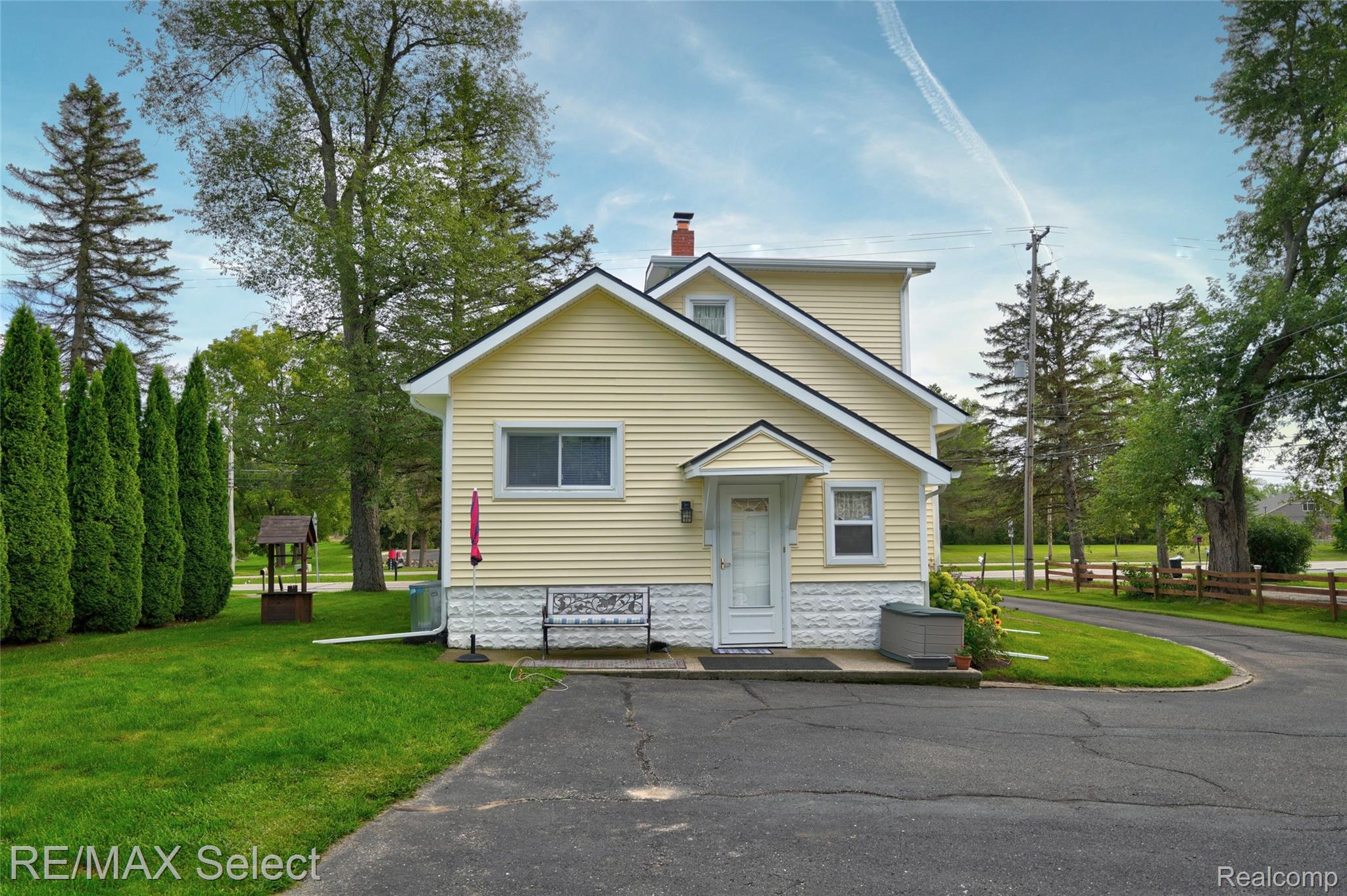 10267 Lapeer Road