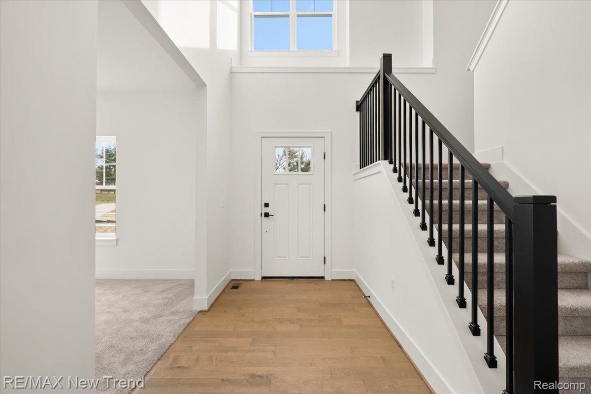 6515 CAMBRIDGE Circle