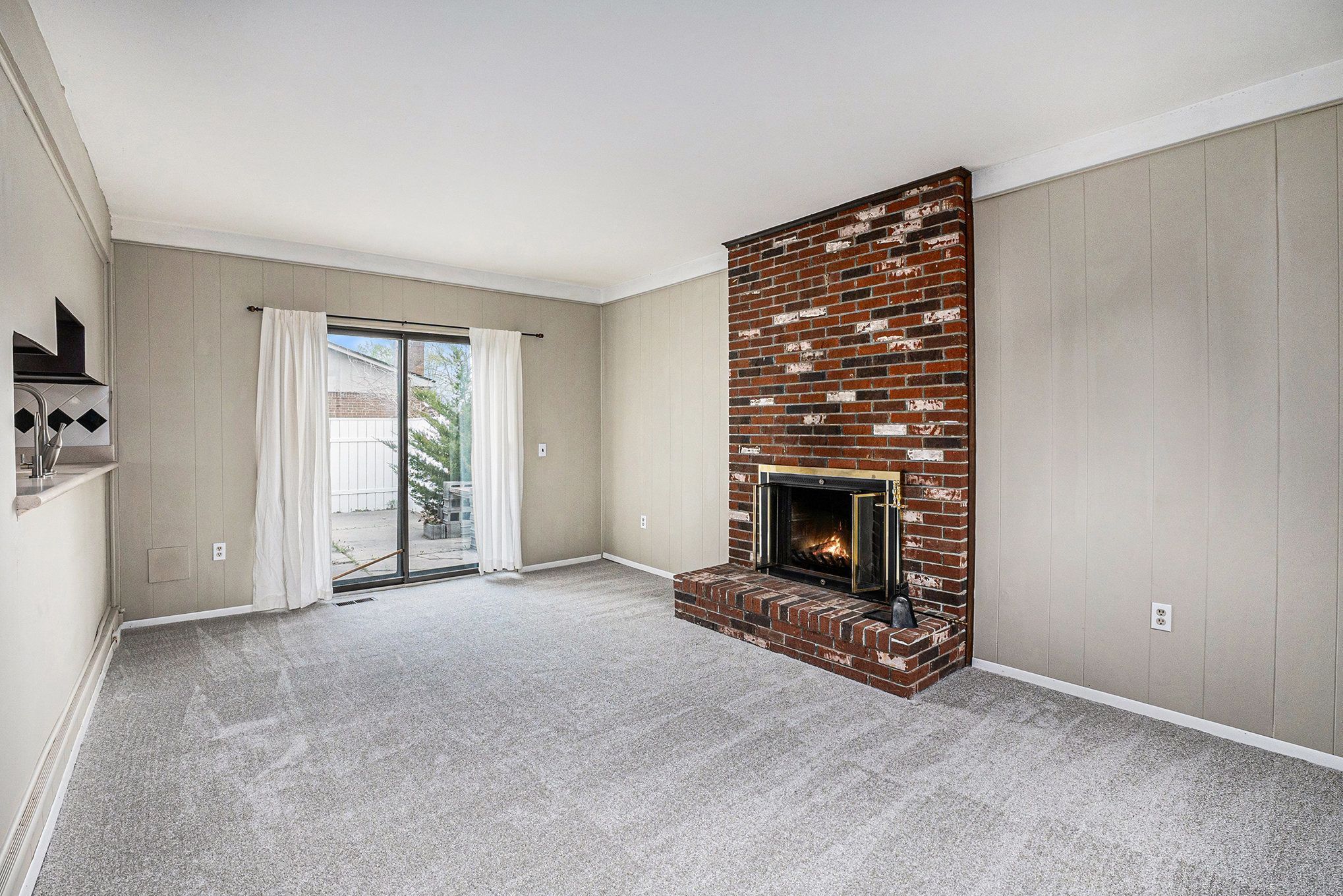 3410 PASADENA Drive