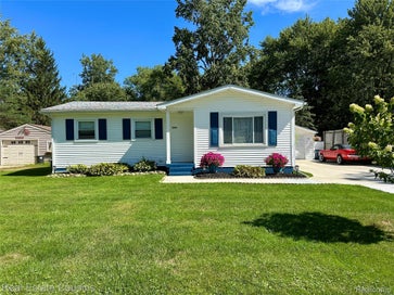 2391 Cheryl Ann Drive Burton City MI 48519