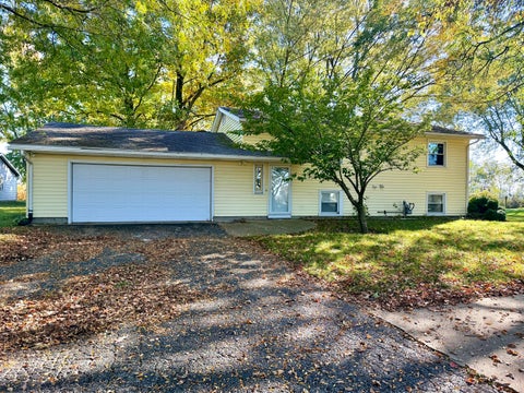 Photo of 1628 S Lakeview Avenue, Fawn River Township, MI 49091 (MLS # 62026056016)