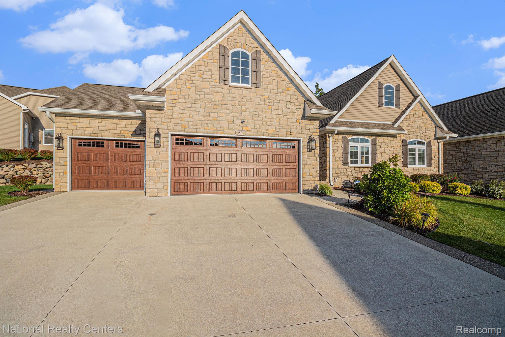 60 Fox Hollow Drive