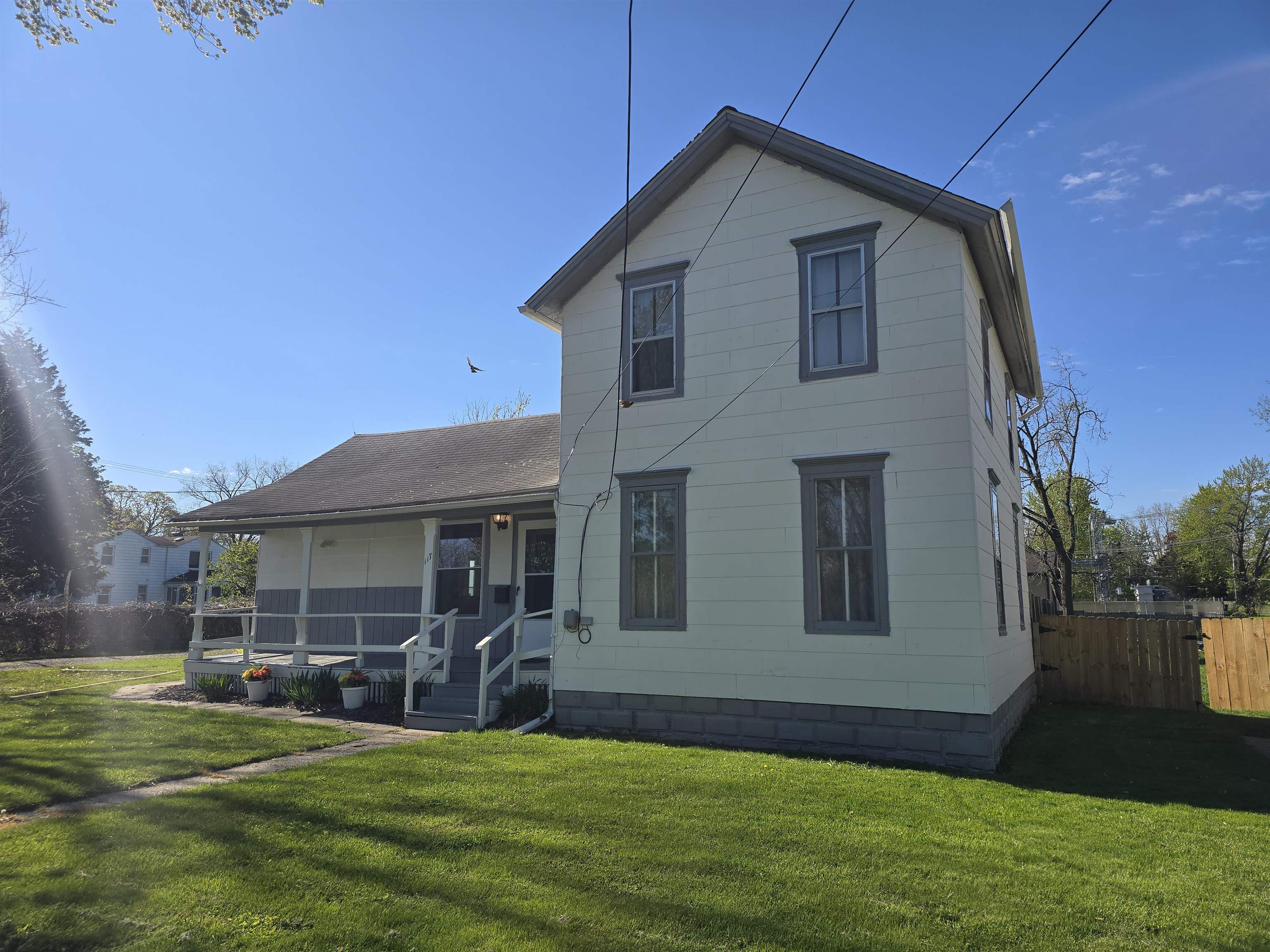 117 W Mcneil Street