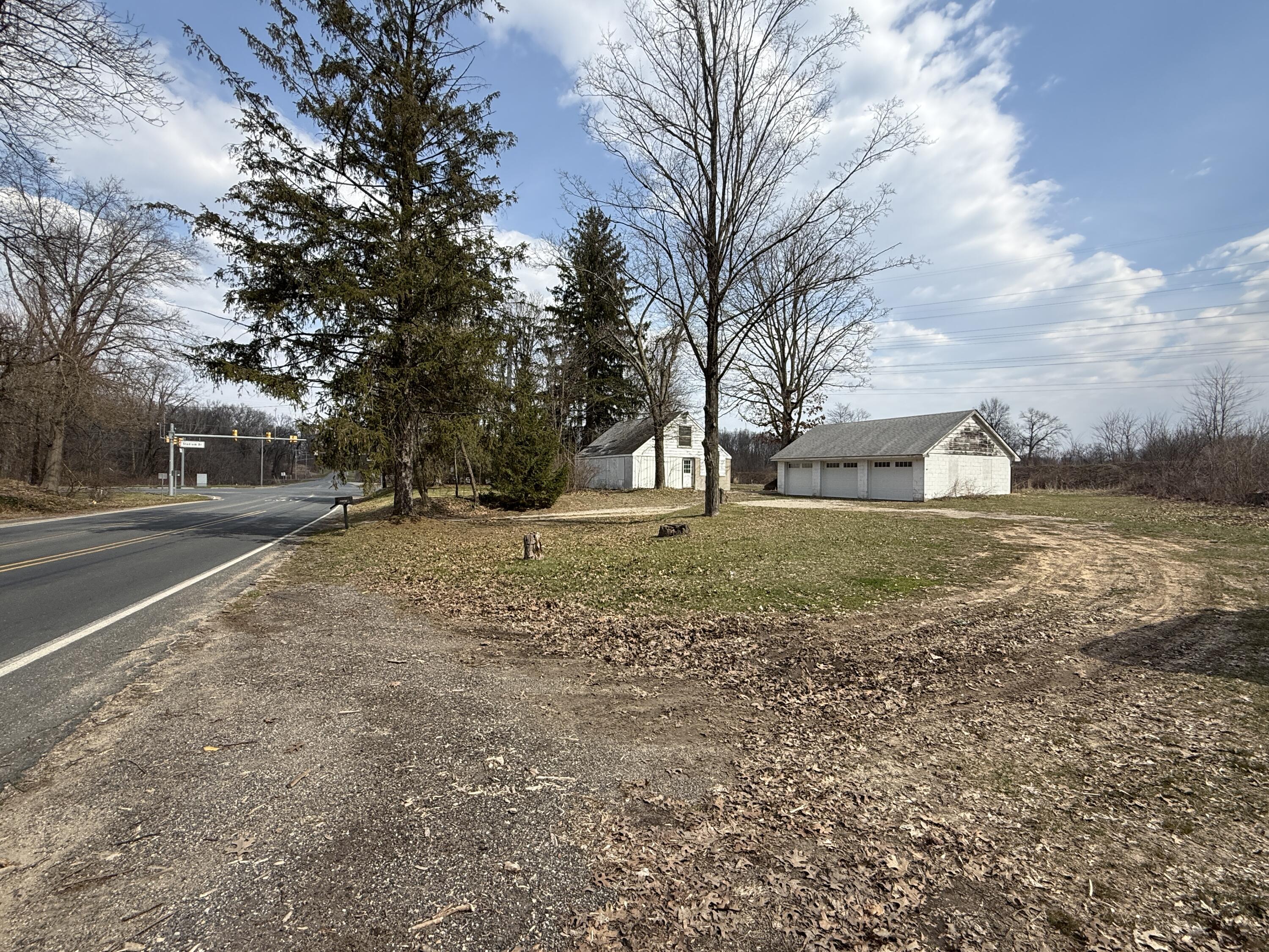 3883 S 6th Street