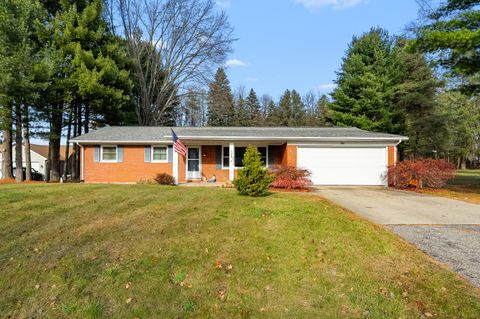 241 Thelma Drive Emmett Charter Township MI 49014