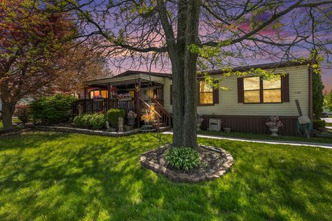 20616 Harmony Clinton Charter Township Macomb MI 48036