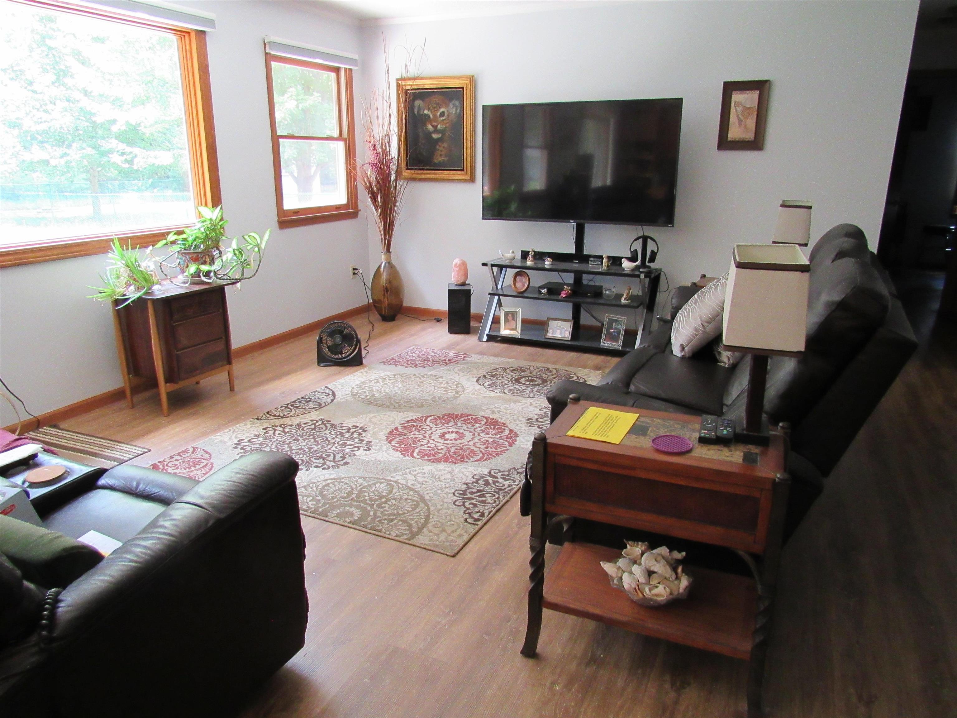 109 W Tawas Lake Road