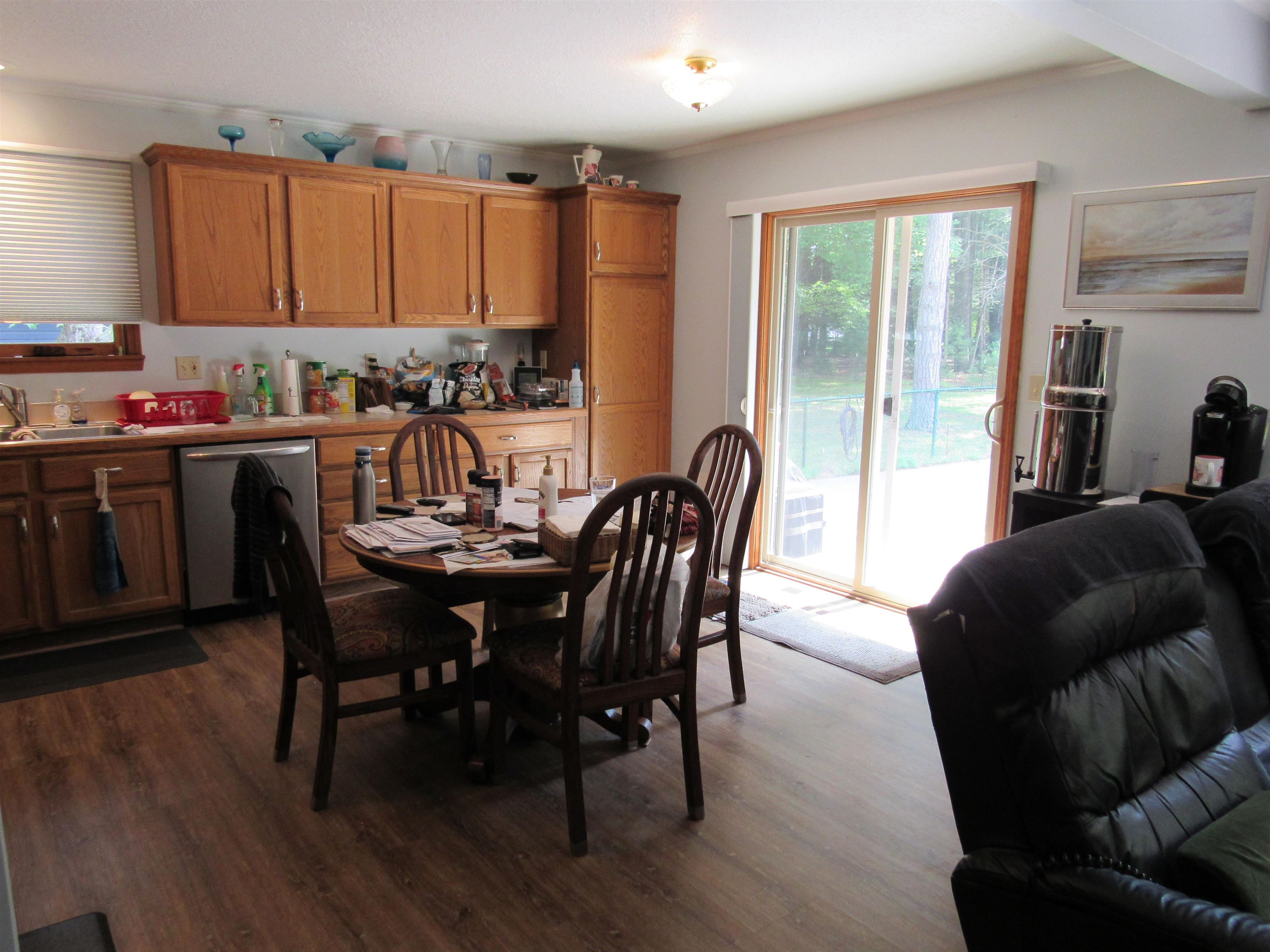 109 W Tawas Lake Road