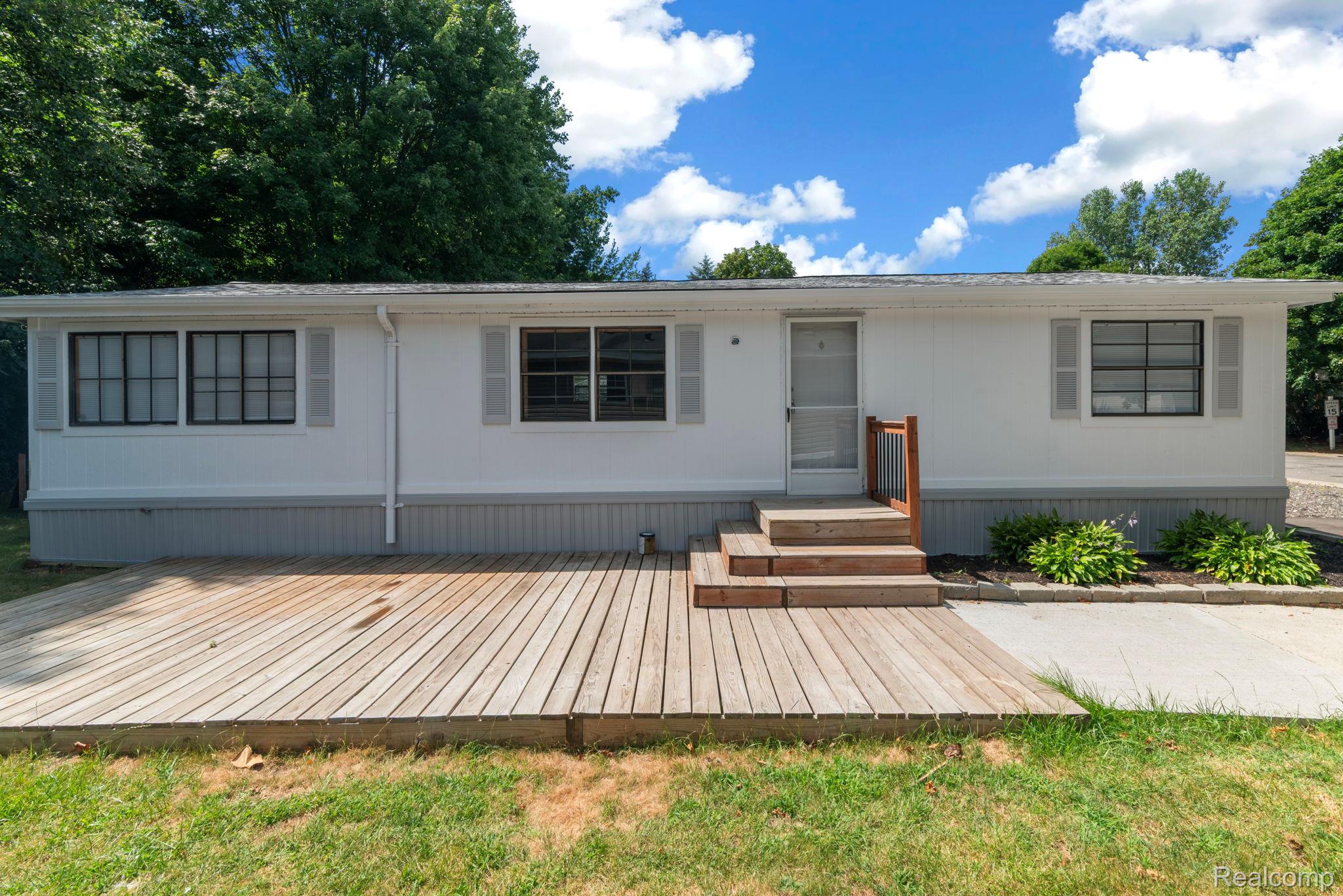 351 North Squirrel Rd #205