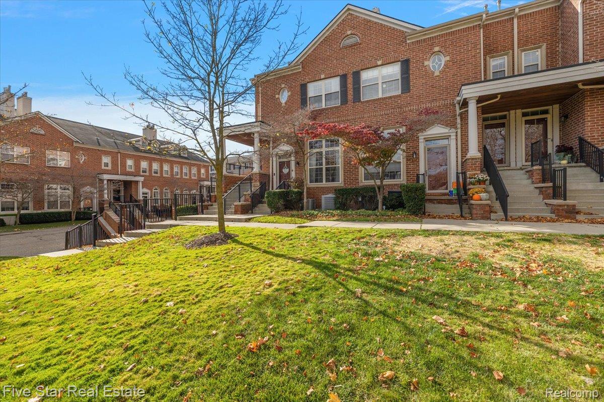 16924 Farmington Road 93