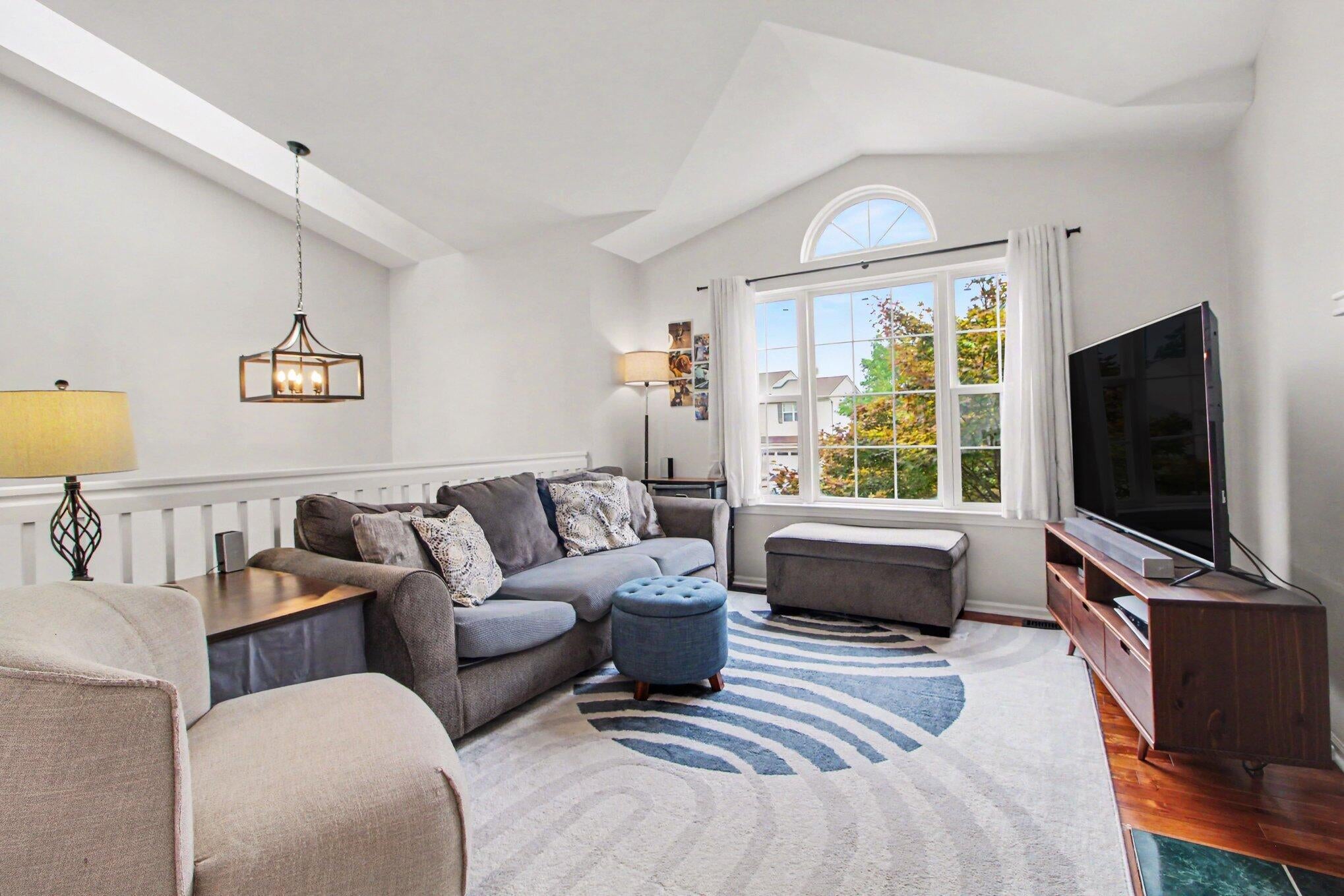 7283 Streamwood Drive