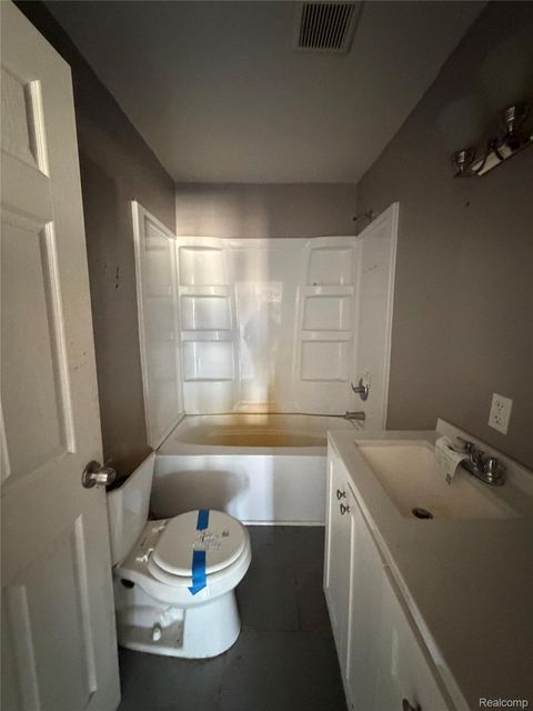 Tiny photo for 5784 Garland Street, Detroit City, MI 48213 (MLS # 20261020742)