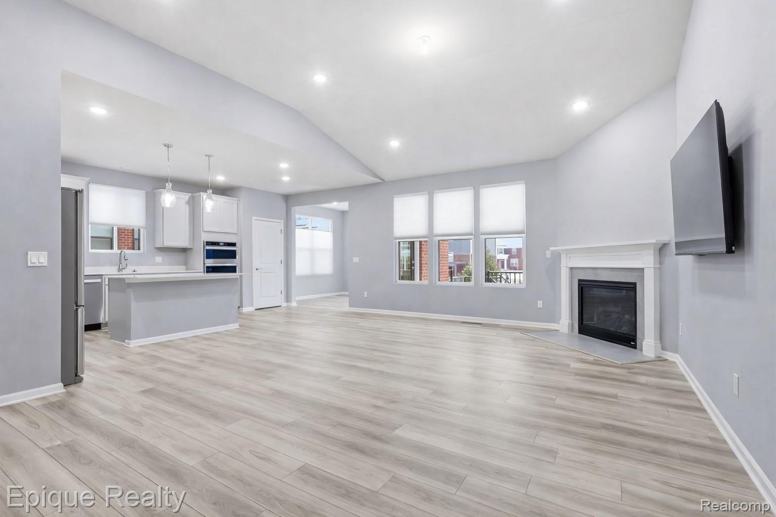 55638 Oak Pointe Drive