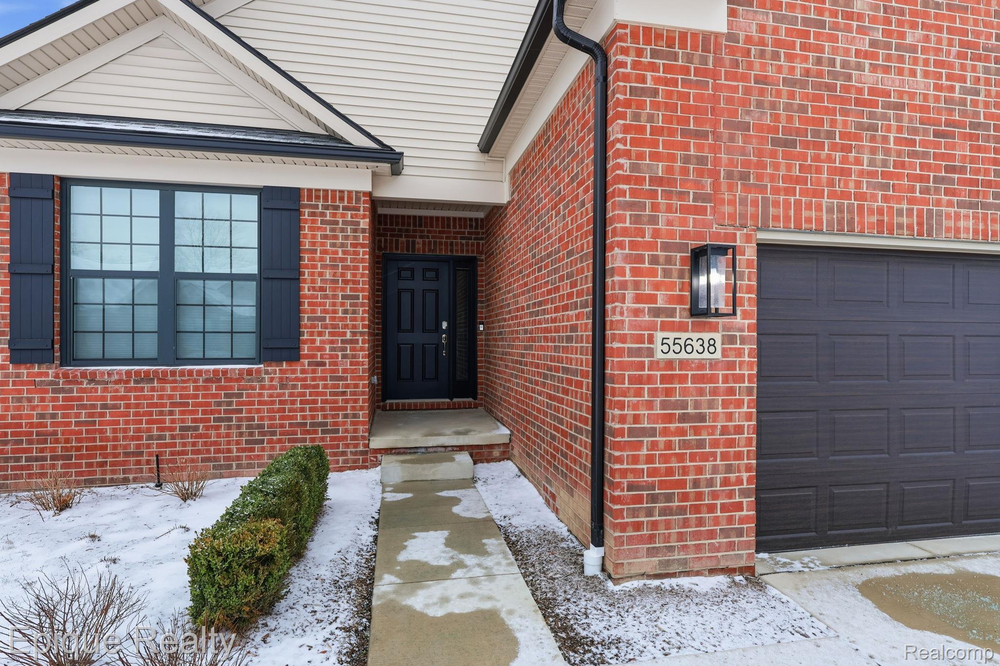 55638 Oak Pointe Drive