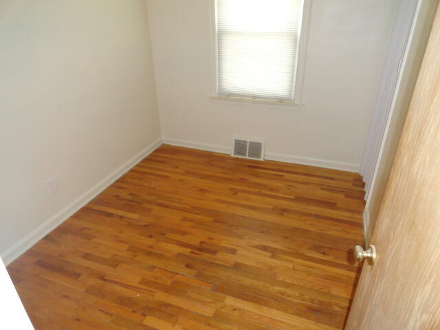 19317 Woodside Street