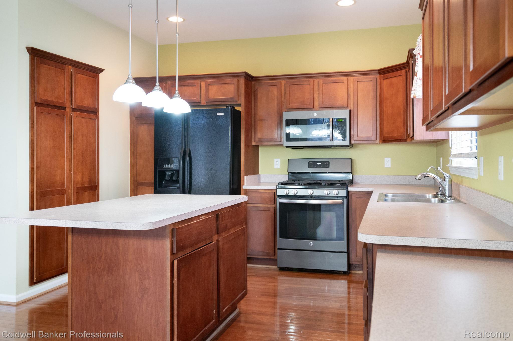 4436 Sunset Boulevard