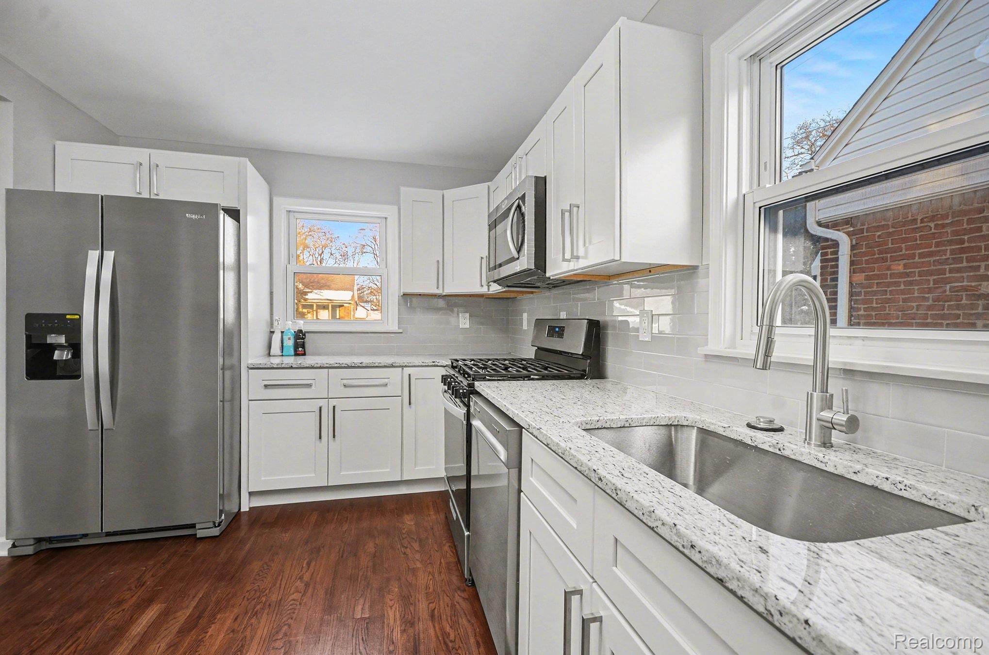 207 Saint Louis Street