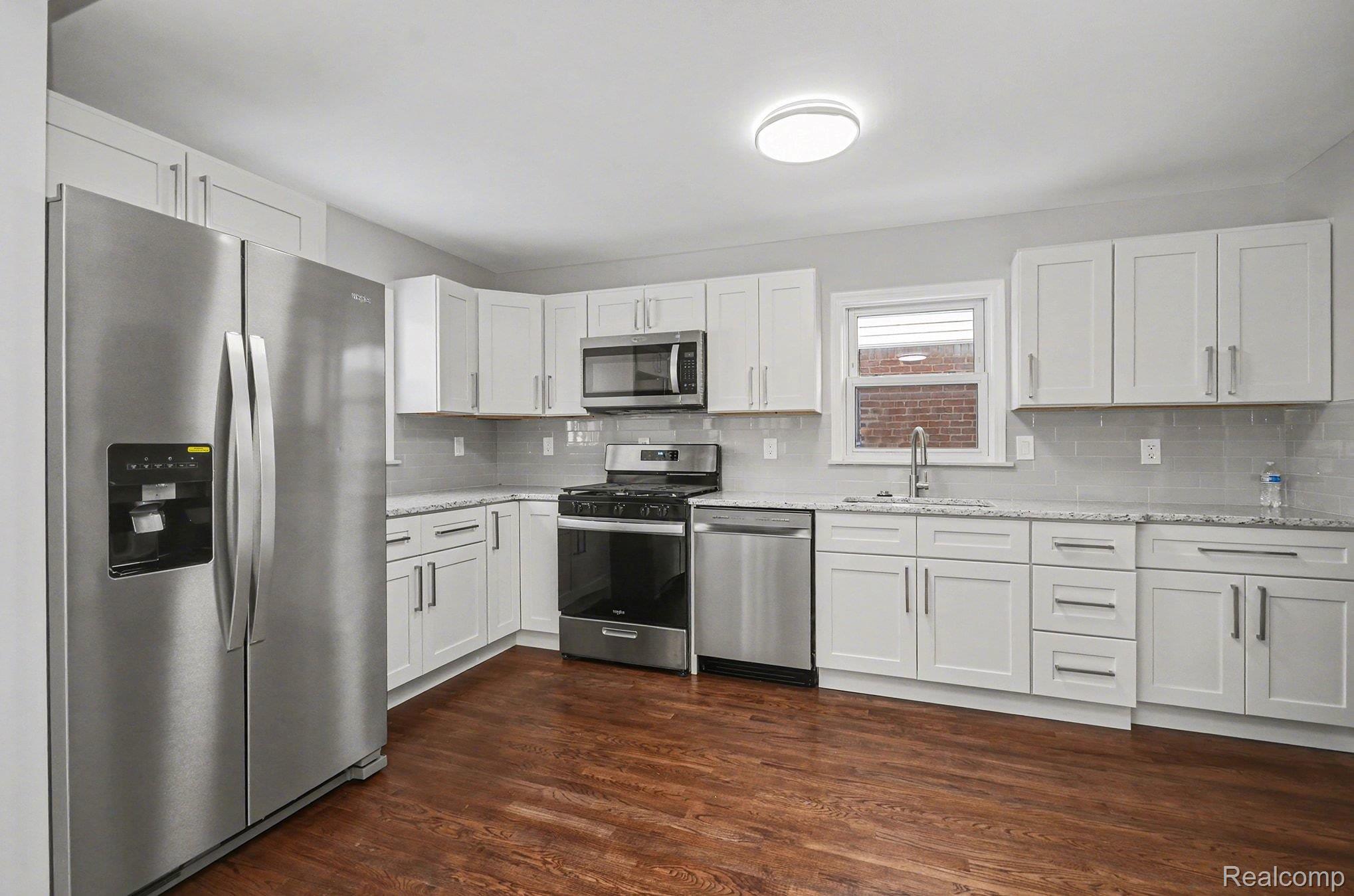 207 Saint Louis Street