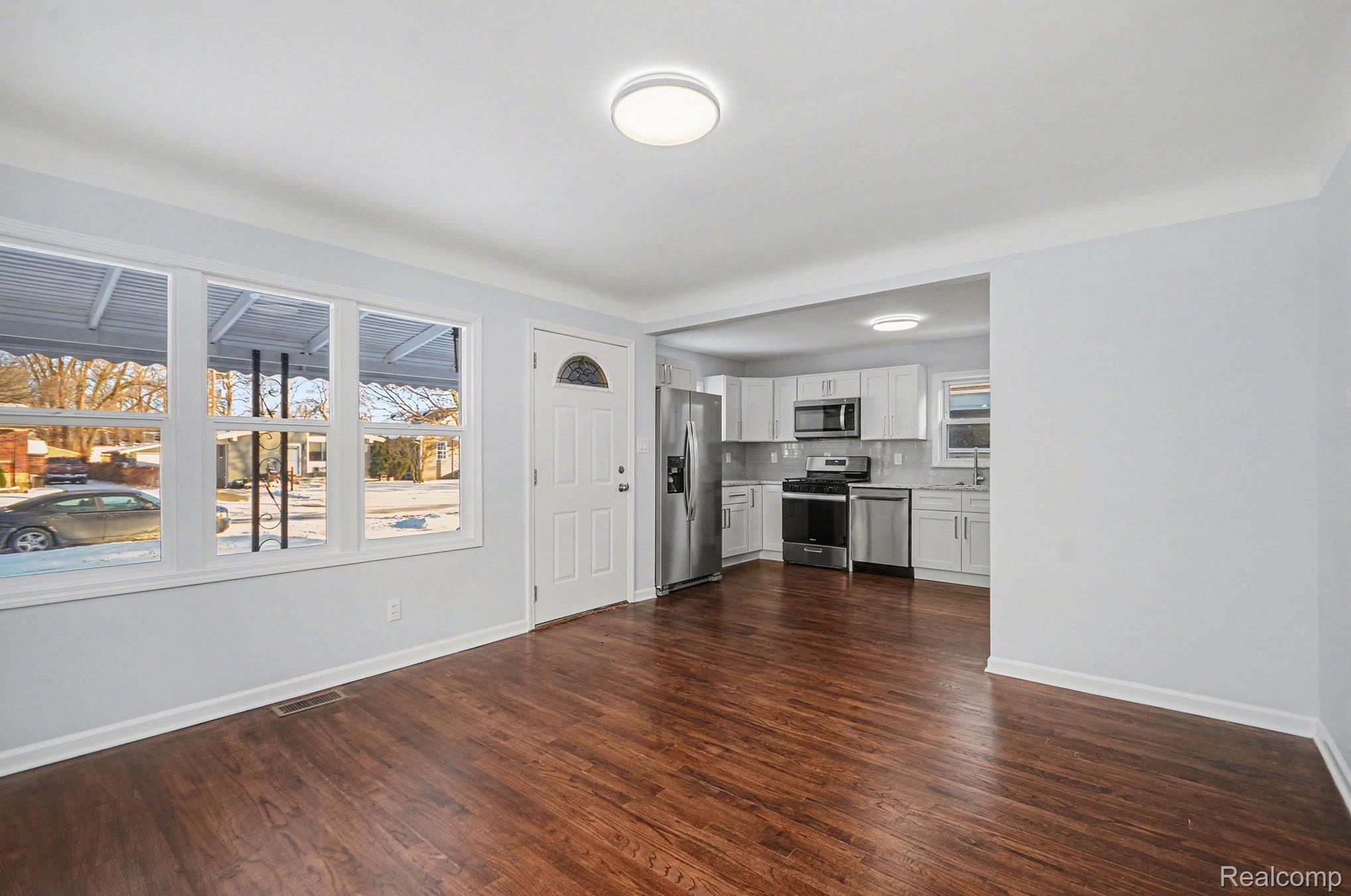 207 Saint Louis Street