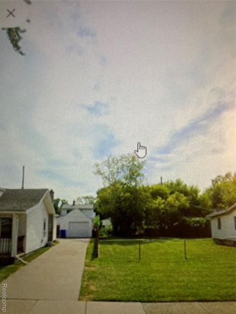 6808 Studebaker Avenue Warren City MI 48091