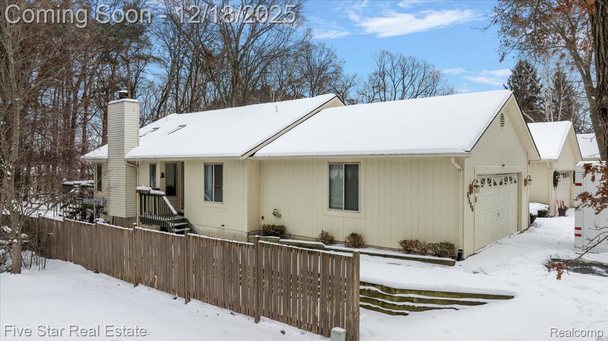 6586 Pontiac Lake Road 1