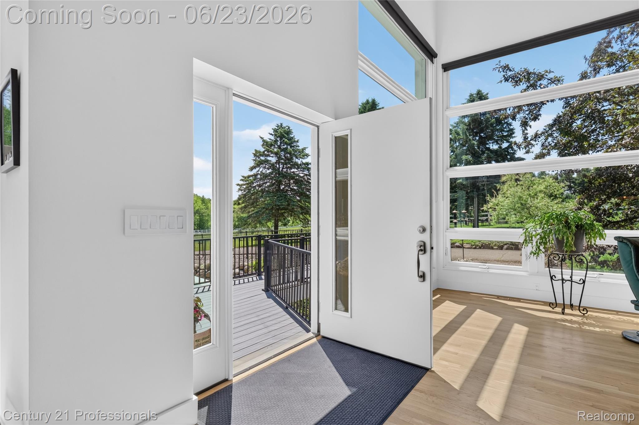 5255 Oak Hill Trail N