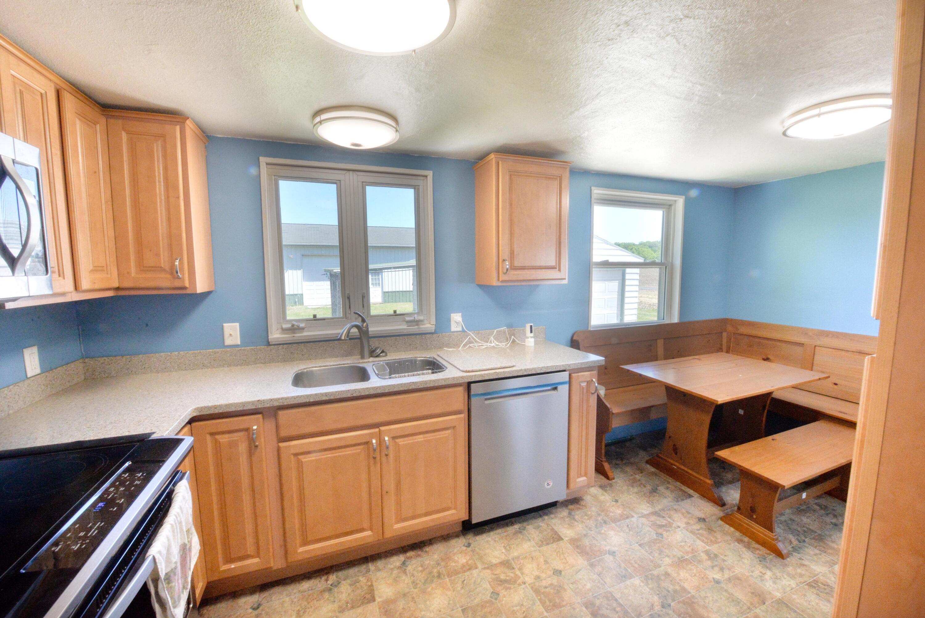 761 W Warren Woods Road