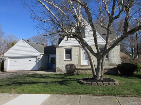 13477 Vernon Avenue Warren City MI 48089