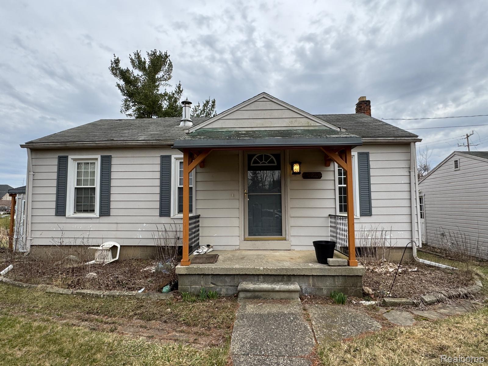 50285 7 Mile Road