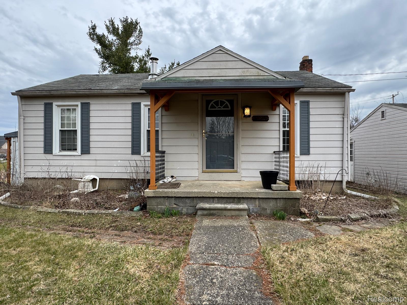 50285 7 Mile Road
