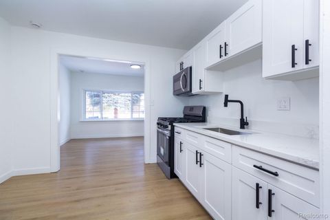 Tiny photo for 34537 Annapolis Street, Wayne City, MI 48184 (MLS # 20261021797)