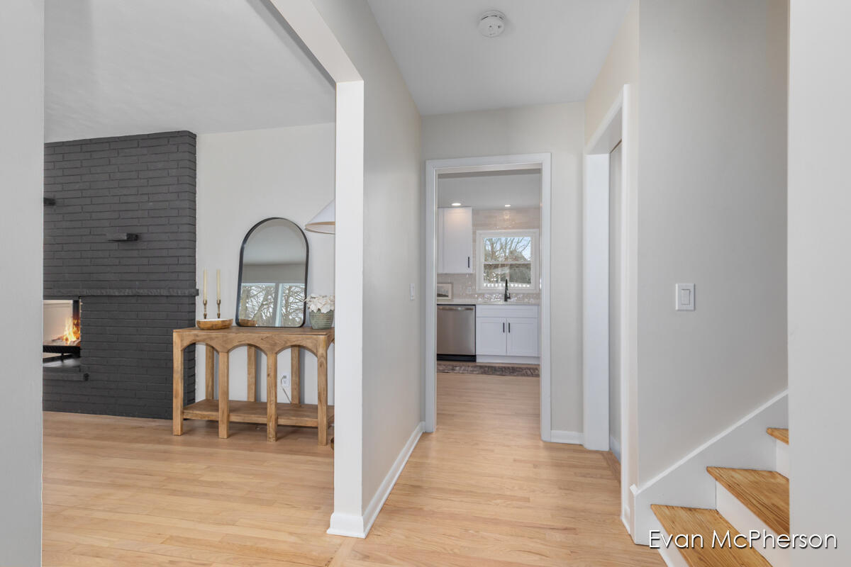 2512 Union Avenue NE