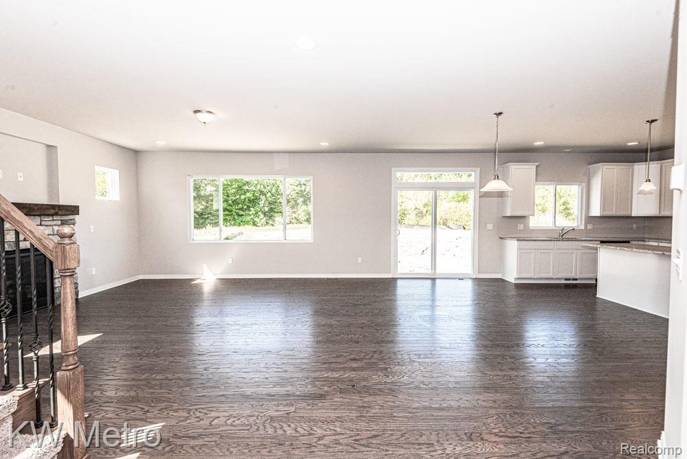 425 Hogarth Ave.